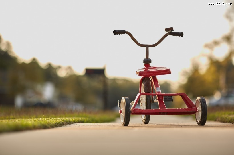 儿童三轮车图片