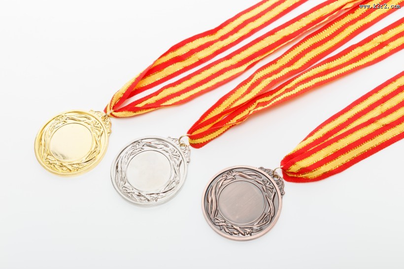 荣誉的奖杯和奖牌图片