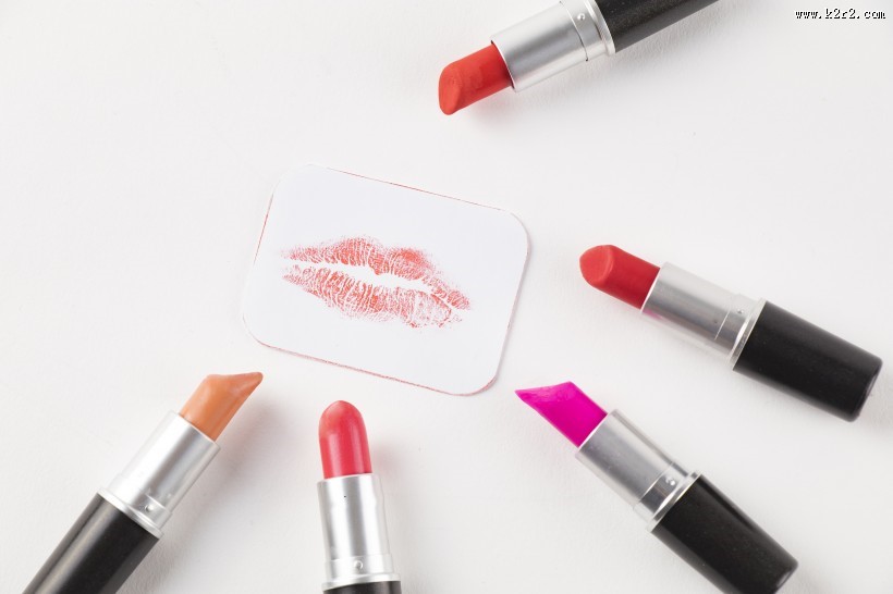 各种颜色的口红图片