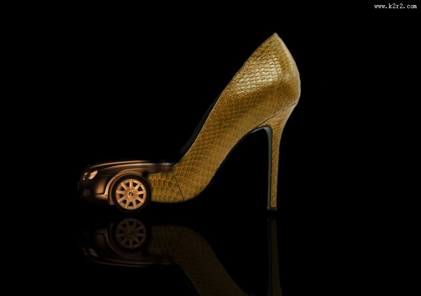 精致的高跟鞋图片