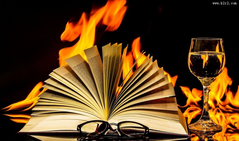 翻开的书图片大全