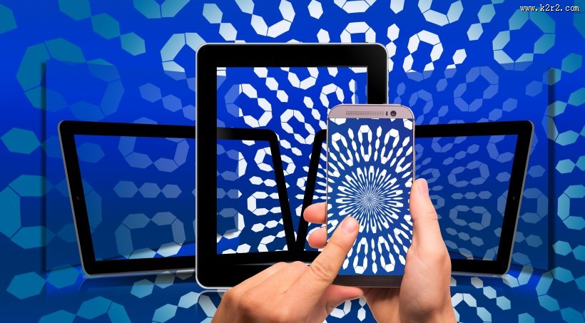 使用手机平板电脑图片