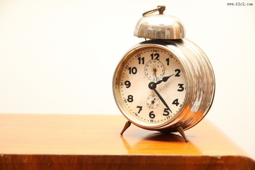 可爱小闹钟图片