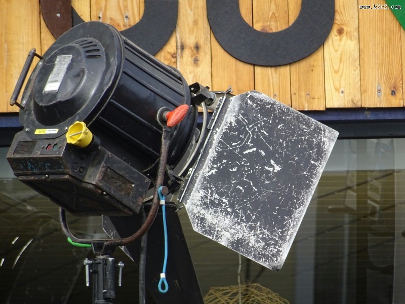 工作室照明灯图片