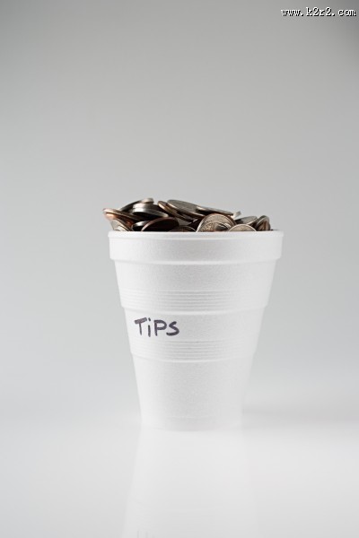 储蓄罐和货币图片