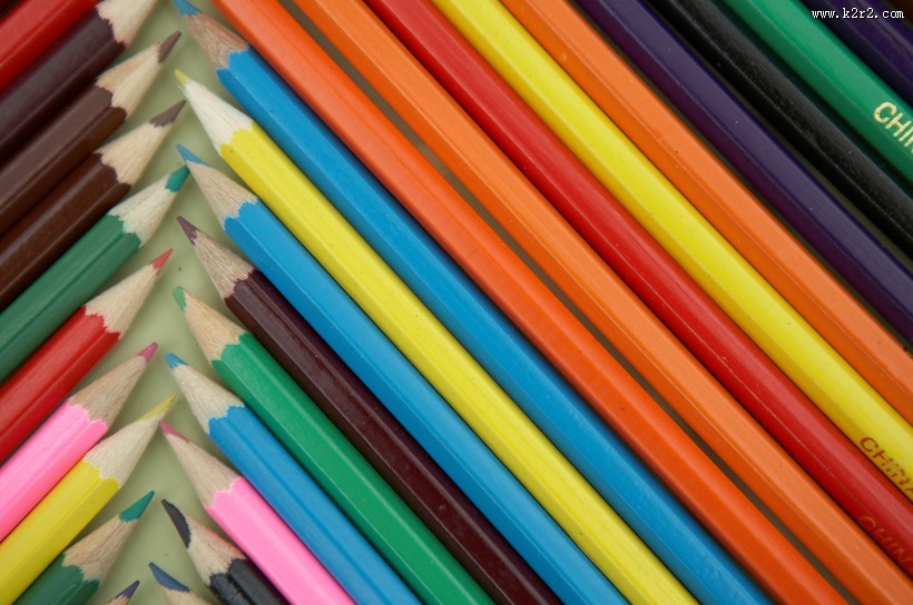 五颜六色的铅笔图片