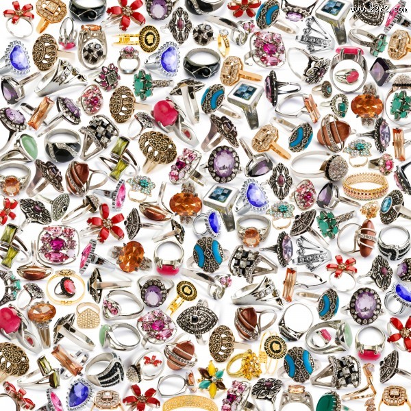 女性精致首饰图片