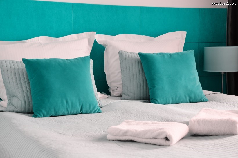 家居抱枕沙发图片