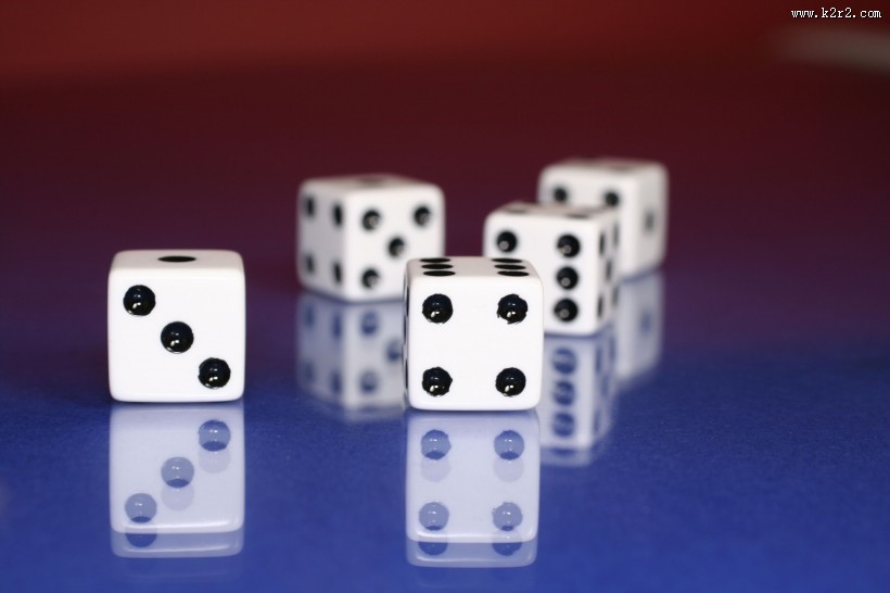 黑白骰子图片