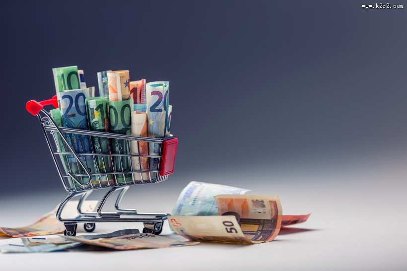 购物车与钞票图片
