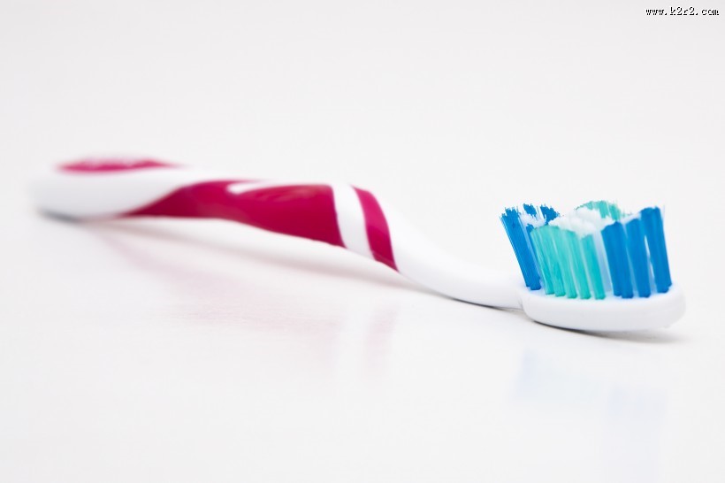 牙刷牙膏图片