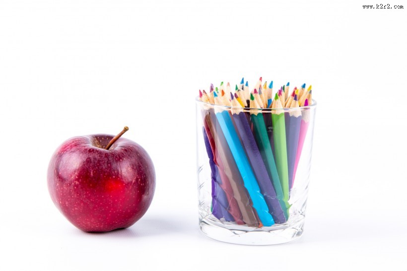 五颜六色的彩色铅笔图片