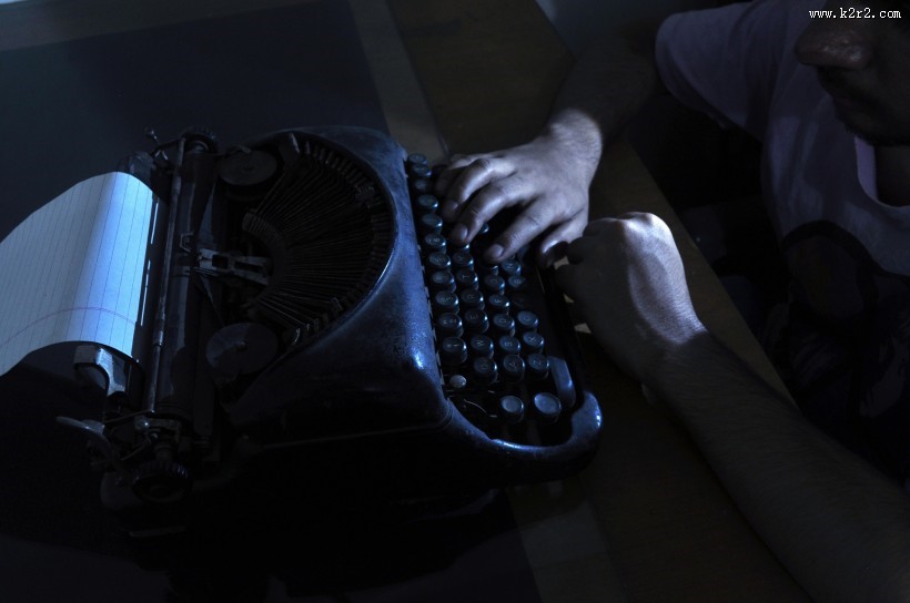 古董打字机图片