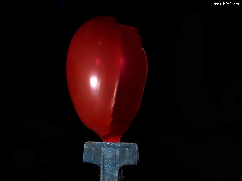 气球破裂至完爆瞬间图片