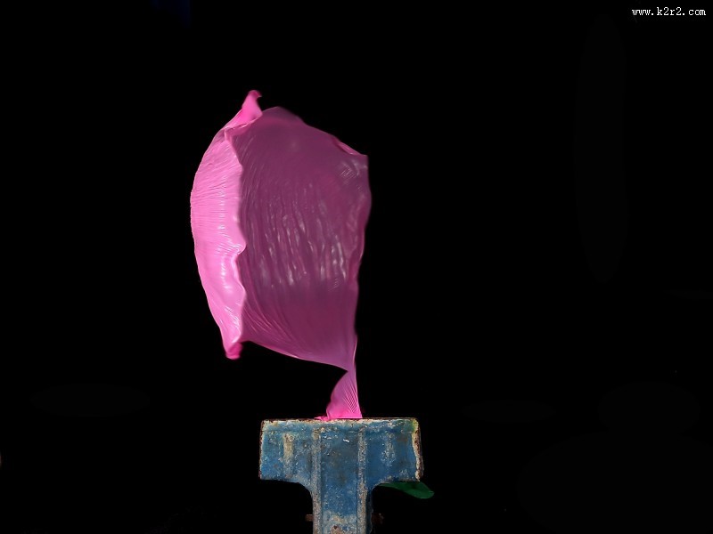 气球破裂至完爆瞬间图片