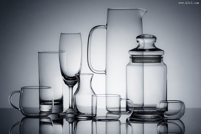 玻璃杯和玻璃瓶图片
