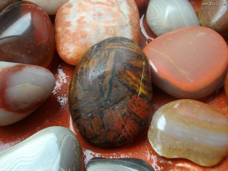 杂乱的鹅卵石图片