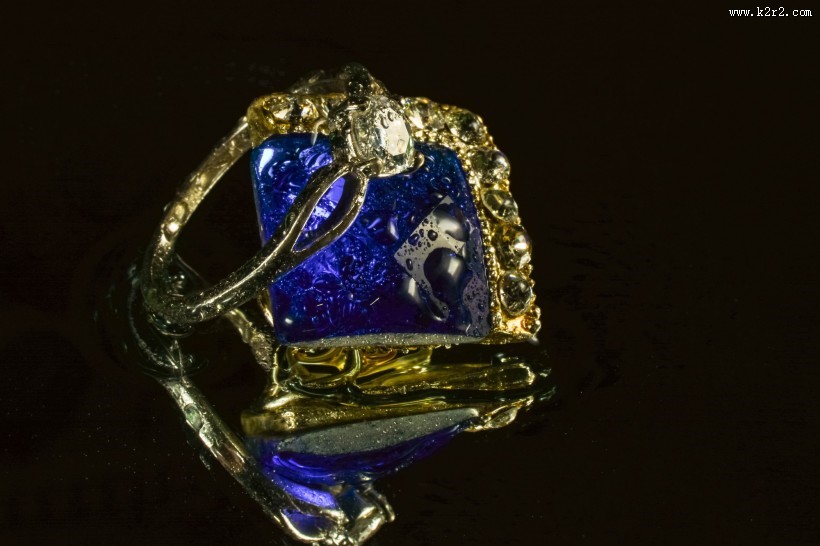 蓝宝石戒指图片