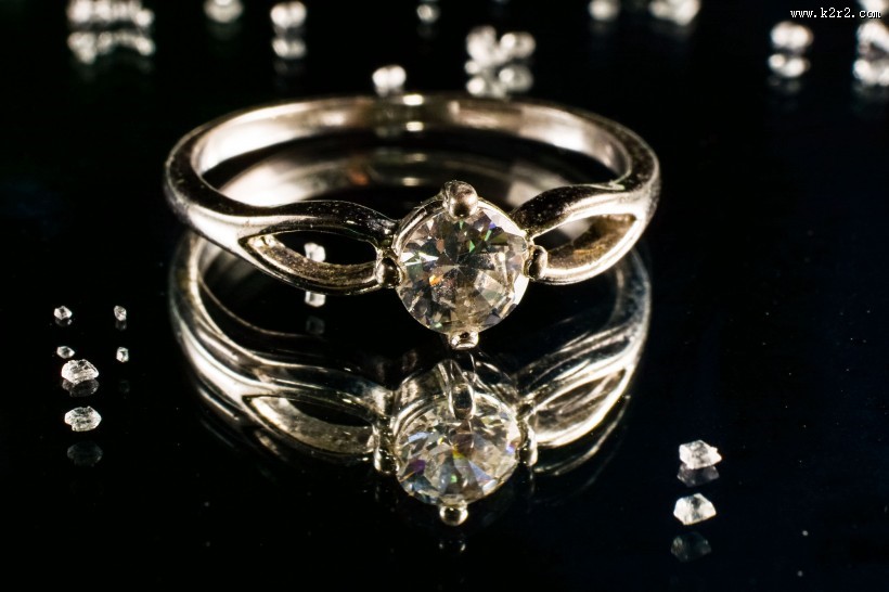 蓝宝石戒指图片