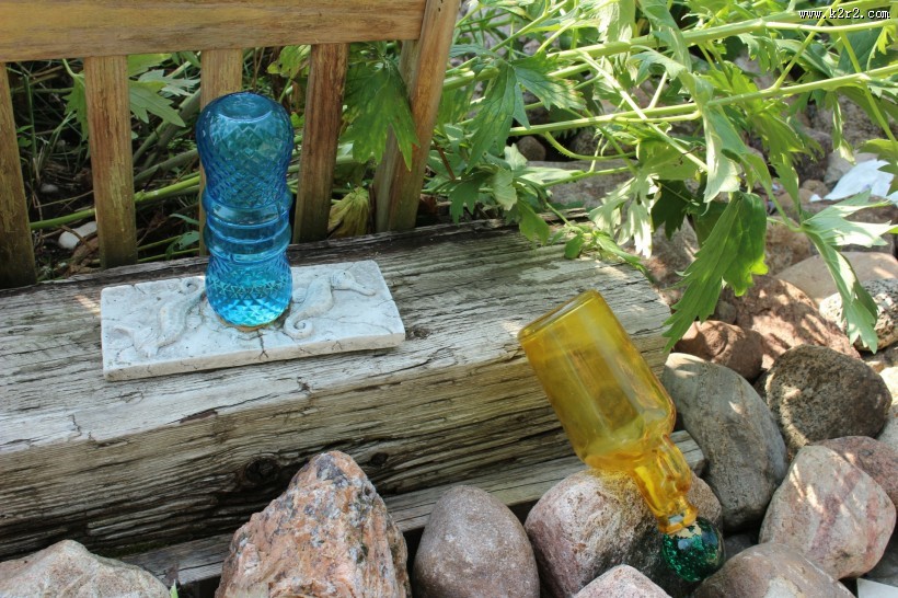 彩色玻璃瓶图片大全