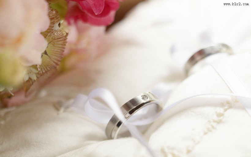 简约婚戒图片