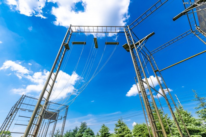 障碍训练场地图片