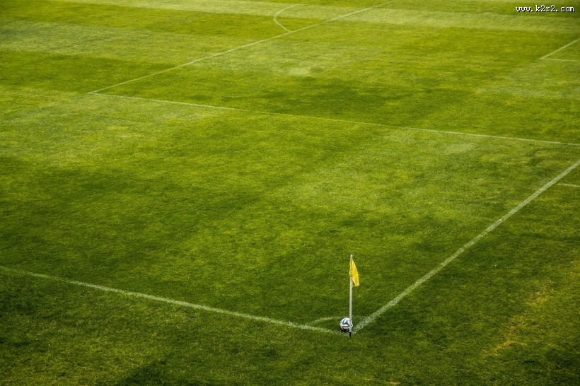 宽敞的足球场图片大全