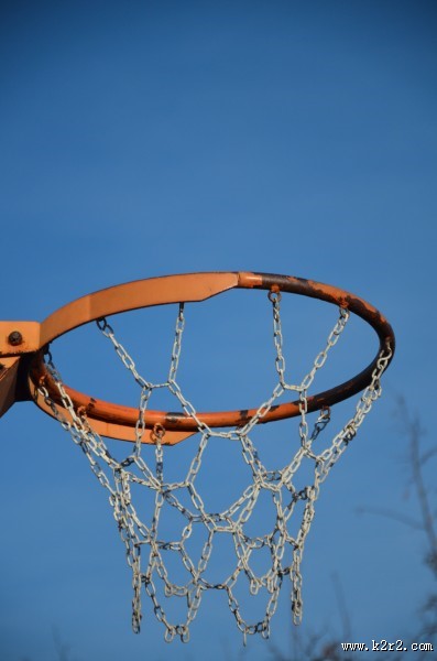 篮球架上的篮球框图片