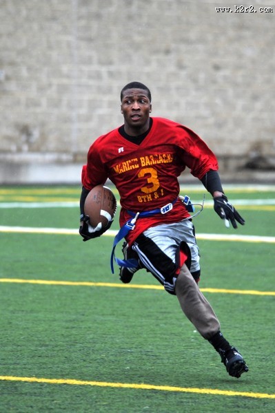 激烈的橄榄球比赛图片大全