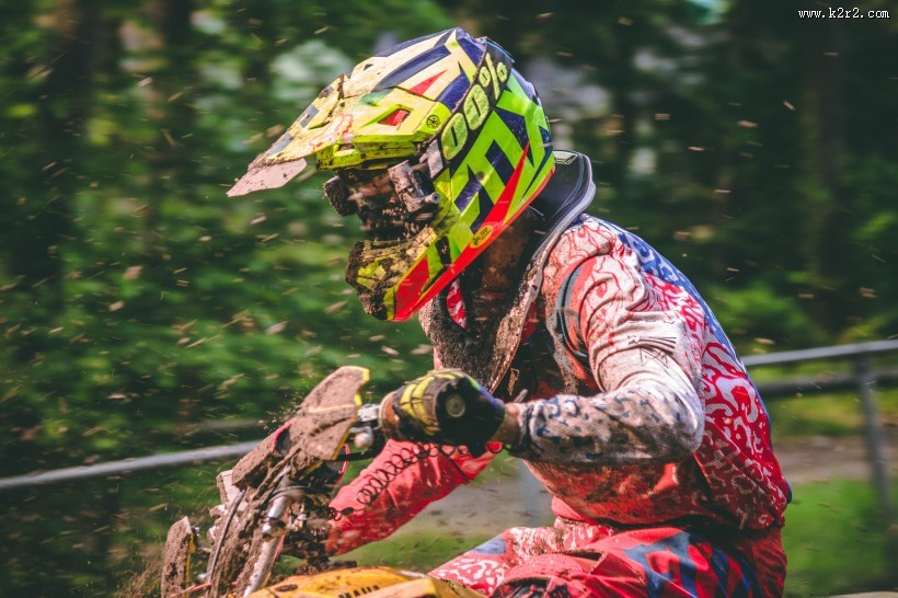 四轮摩托越野赛车比赛图片