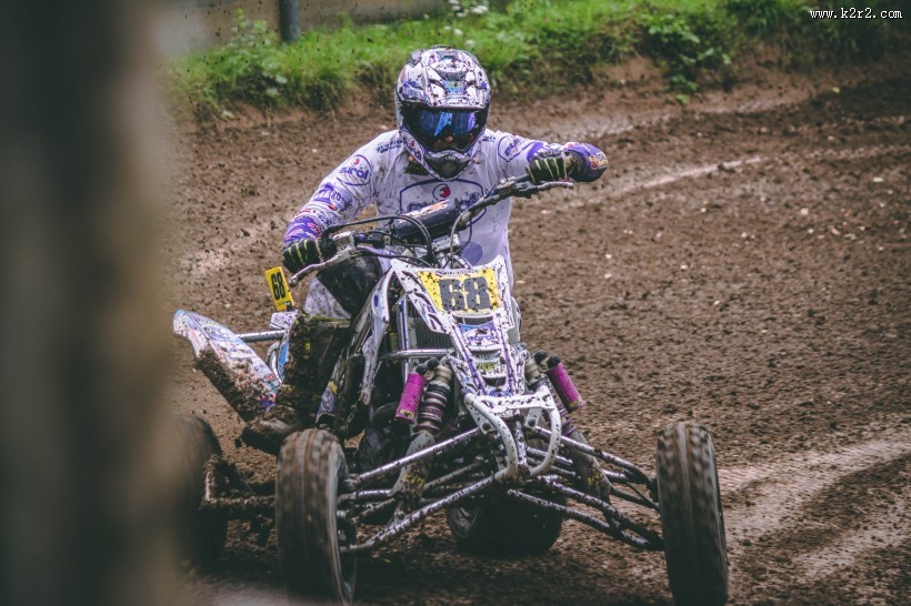 四轮摩托越野赛车比赛图片