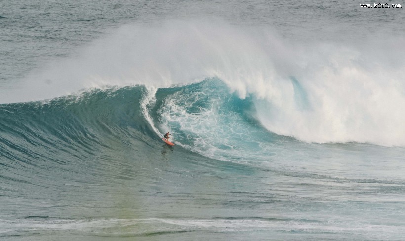 勇敢的冲浪人图片