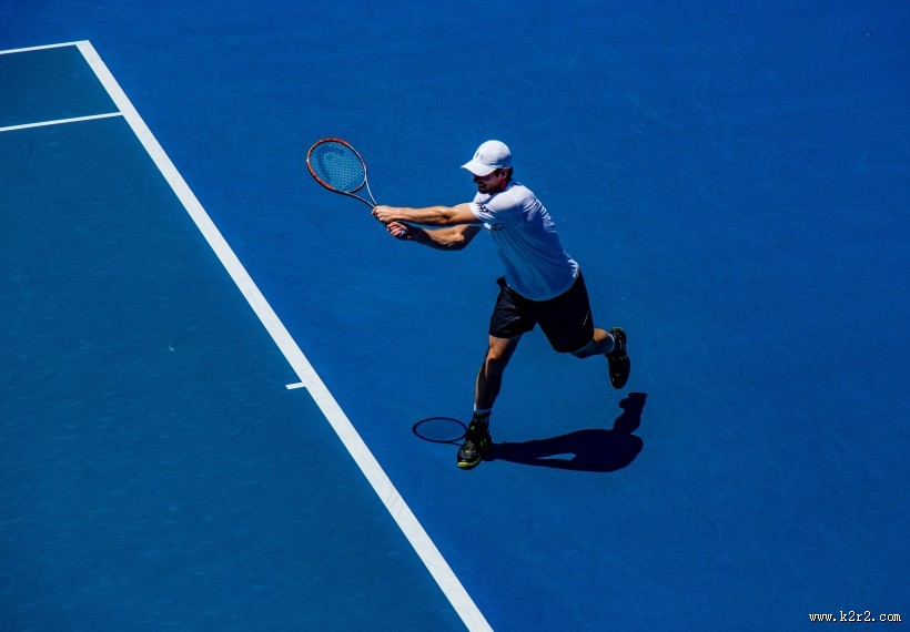 打网球的人图片大全