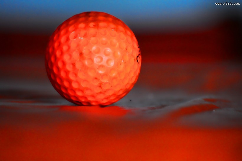 白色的高尔夫球图片