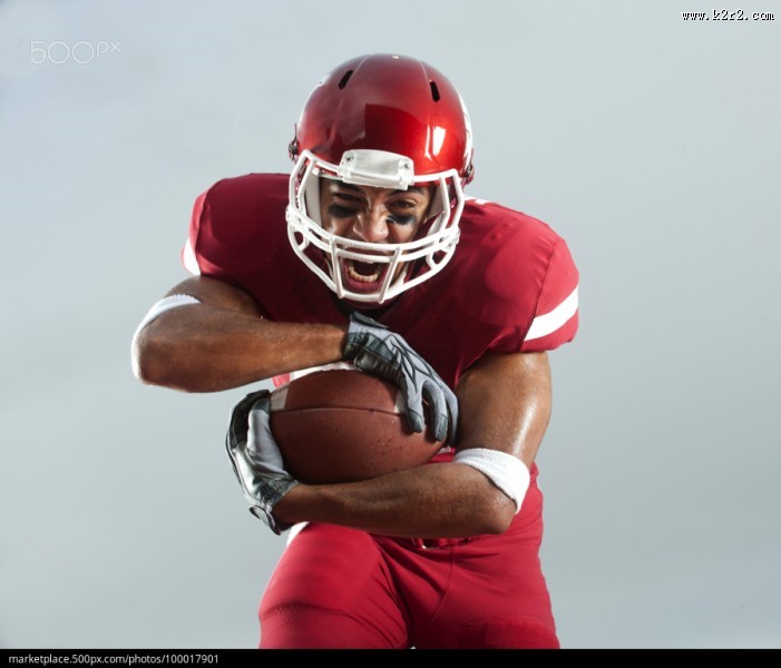 激烈的橄榄球比赛图片大全