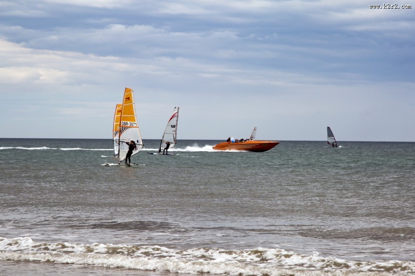 帆板冲浪图片