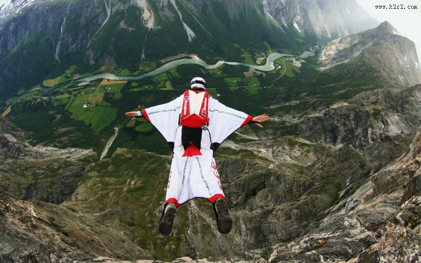 极限运动翼装飞行图片