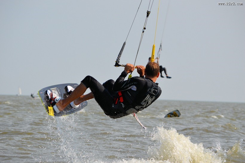 风筝冲浪图片