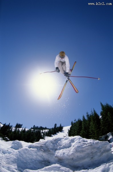 高清滑雪运动图片