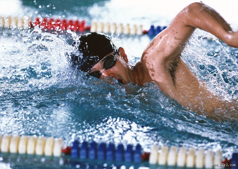 游泳运动图片