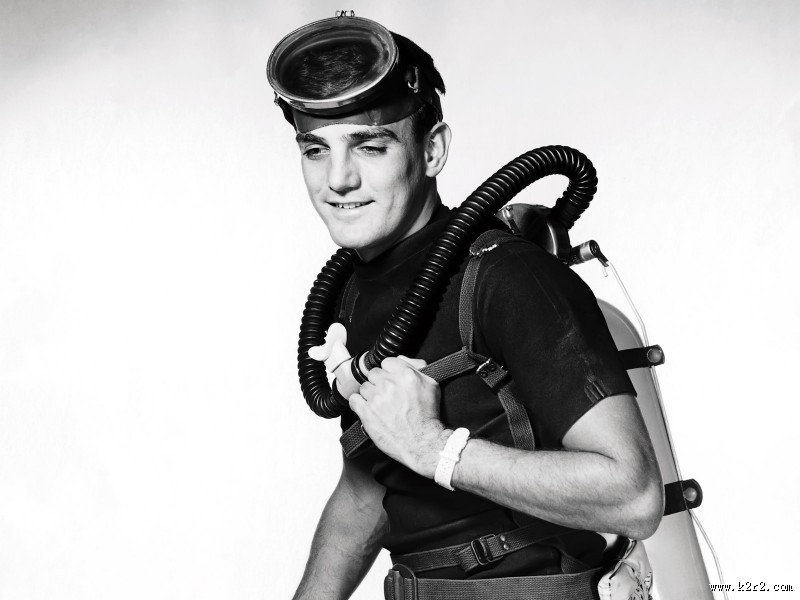 黑白系户外运动图片