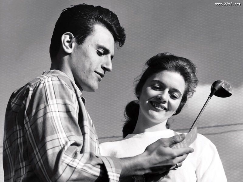 黑白系户外运动图片