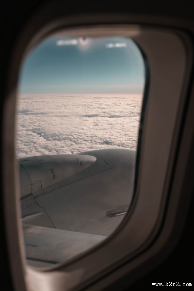 飞机的窗户图片