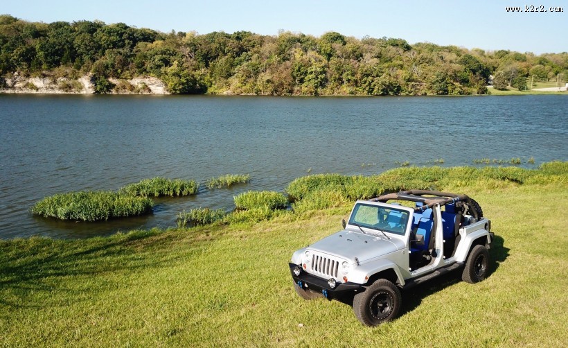 牧马人吉普车图片