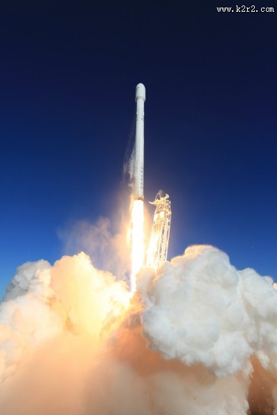 发射升空的火箭图片大全