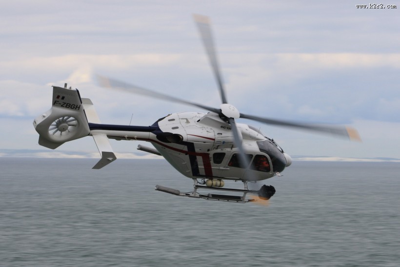 炫酷的直升机图片