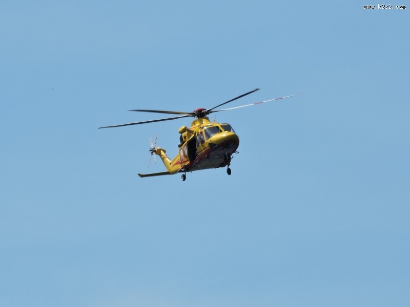 空中的直升机图片大全
