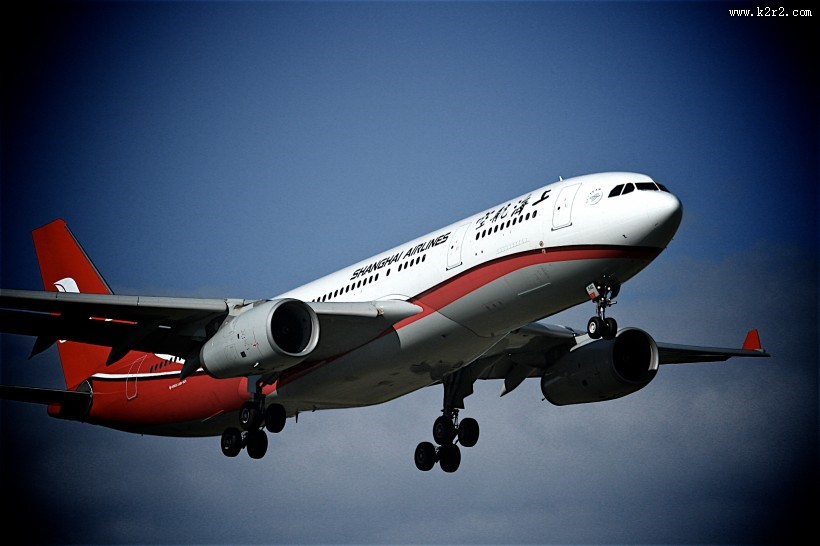 天空中的民航客机图片大全