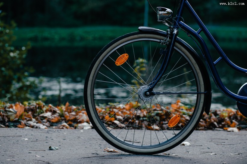 停放好的自行车图片大全