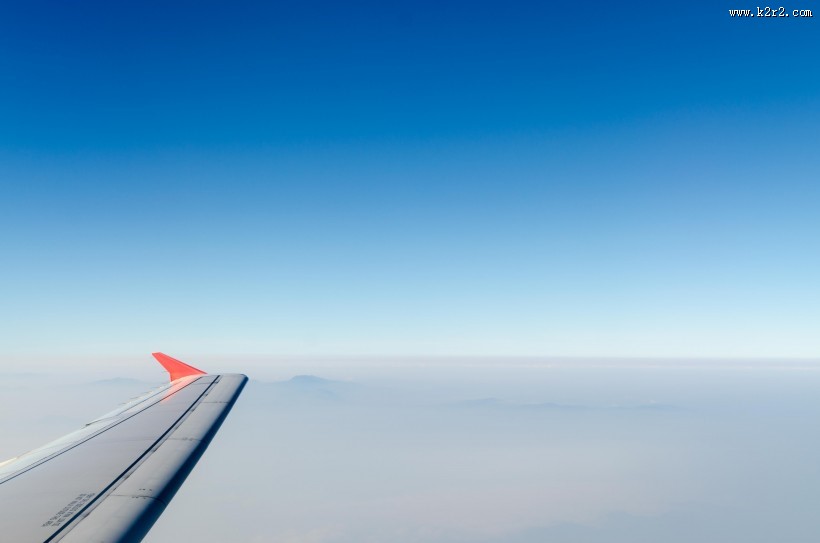 高空中的机翼图片大全